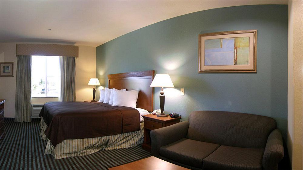 Executive Inn & Suites Марлин Экстерьер фото