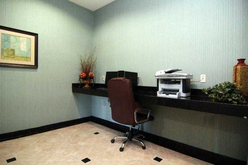 Executive Inn & Suites Марлин Экстерьер фото