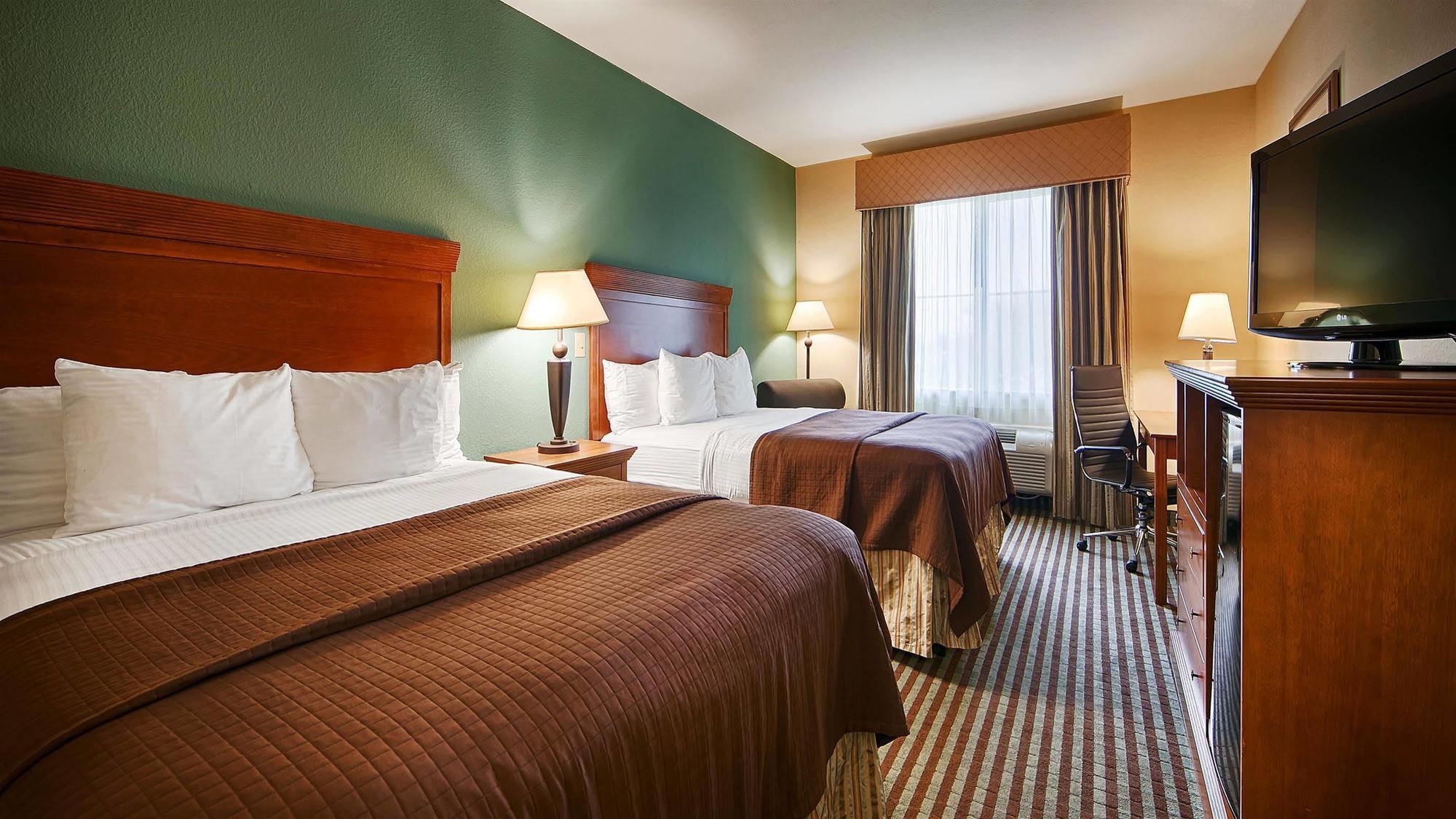 Executive Inn & Suites Марлин Экстерьер фото